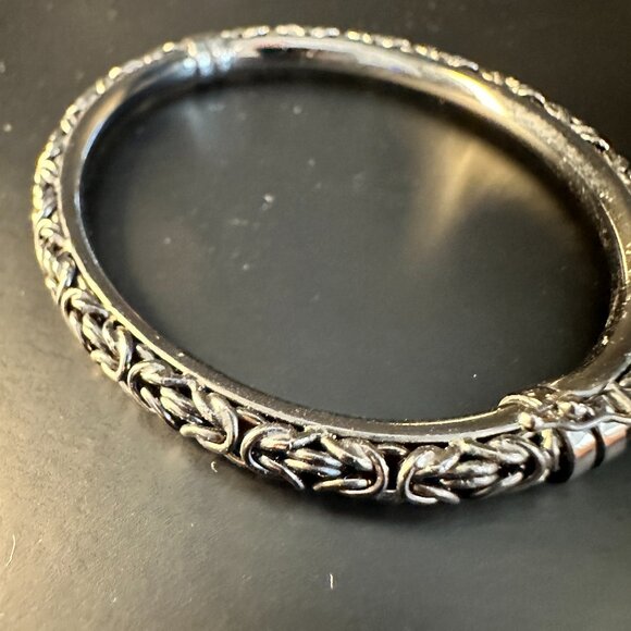 🔥 Sterling Silver Bali-Style Woven Bangle Bracelet – Hinged Clasp – Beautiful - Picture 3 of 4